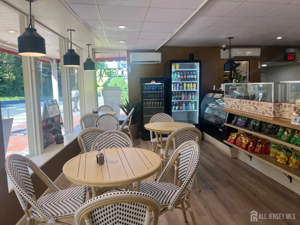 147 Route 27 Highway Edison, NJ 08820
