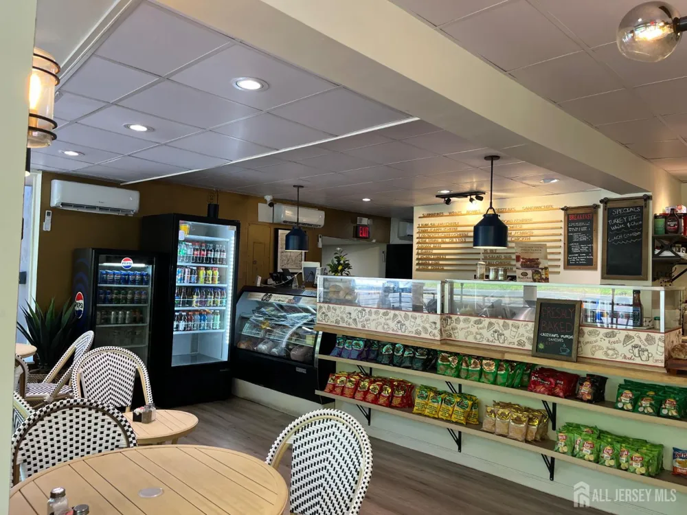 147 Route 27 Highway Edison, NJ 08820