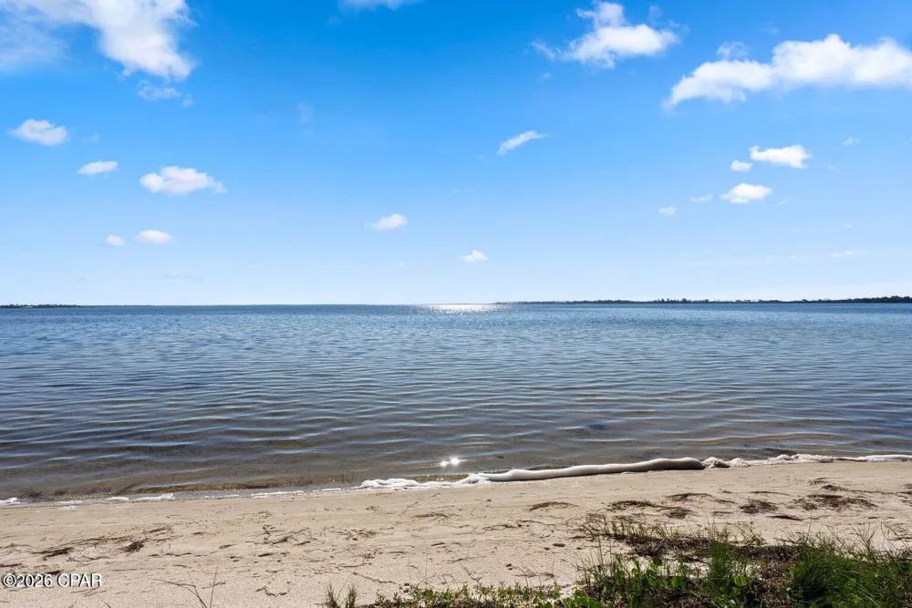 6445 Oakshore Drive Panama City, FL 32404