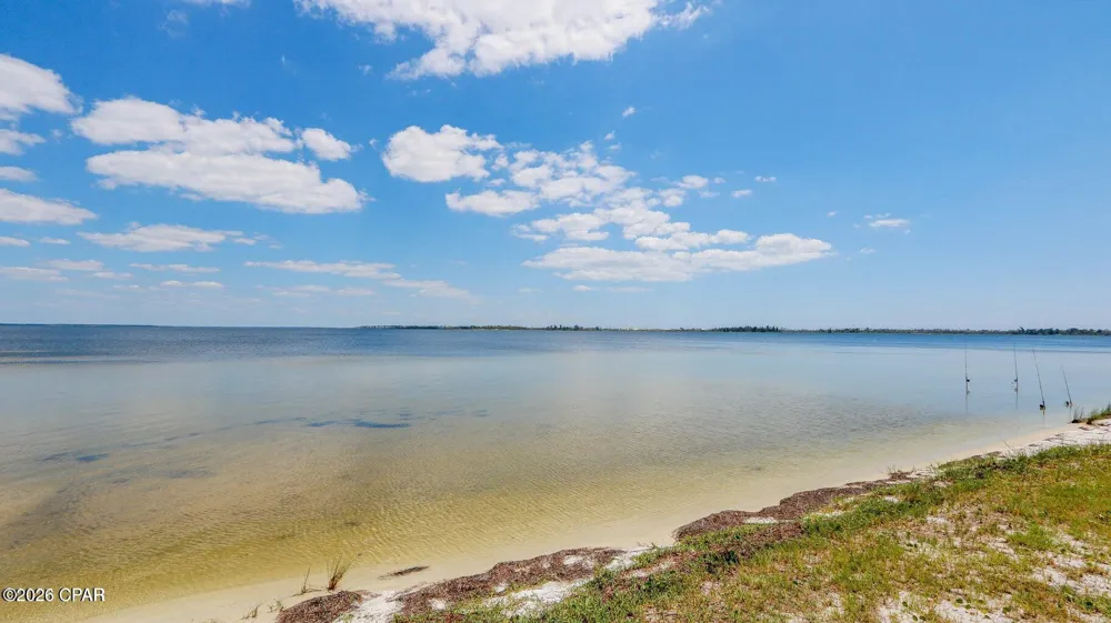 6445 Oakshore Drive Panama City, FL 32404