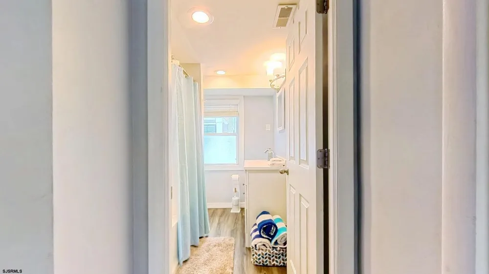 934 Haven unit 2 Ave Ocean City, NJ 08226