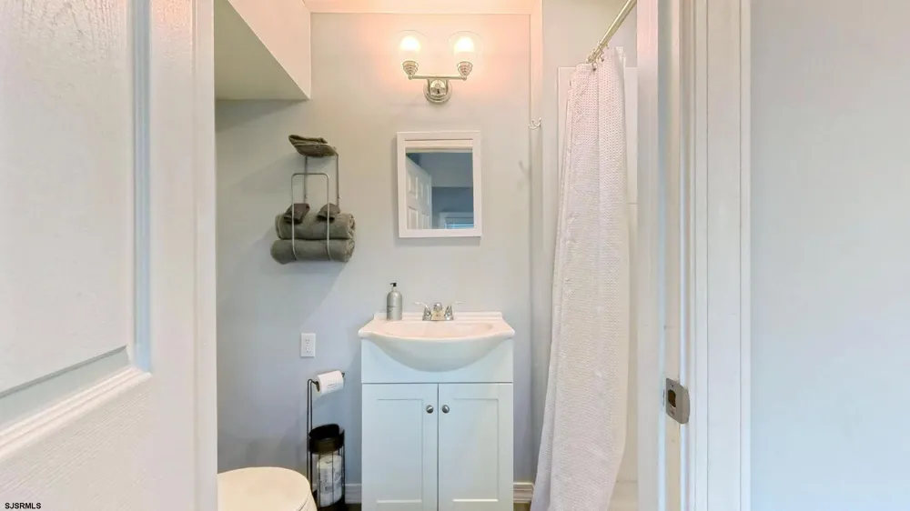 934 Haven unit 2 Ave Ocean City, NJ 08226