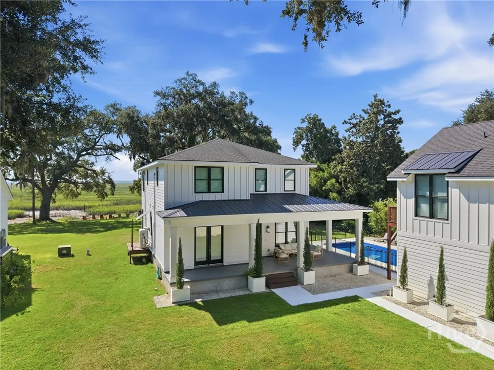 27 Morningside Drive Savannah, GA 31410