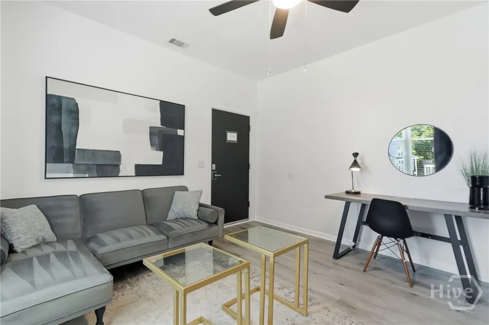27 Morningside Drive Savannah, GA 31410