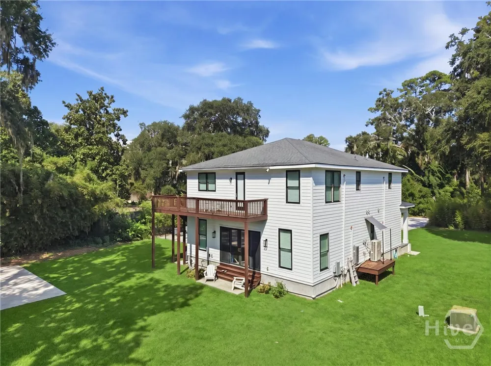 27 Morningside Drive Savannah, GA 31410