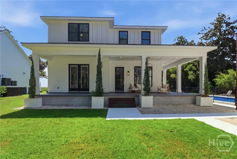 27 Morningside Drive Savannah, GA 31410