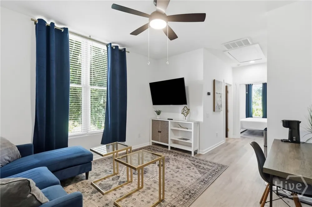 27 Morningside Drive Savannah, GA 31410