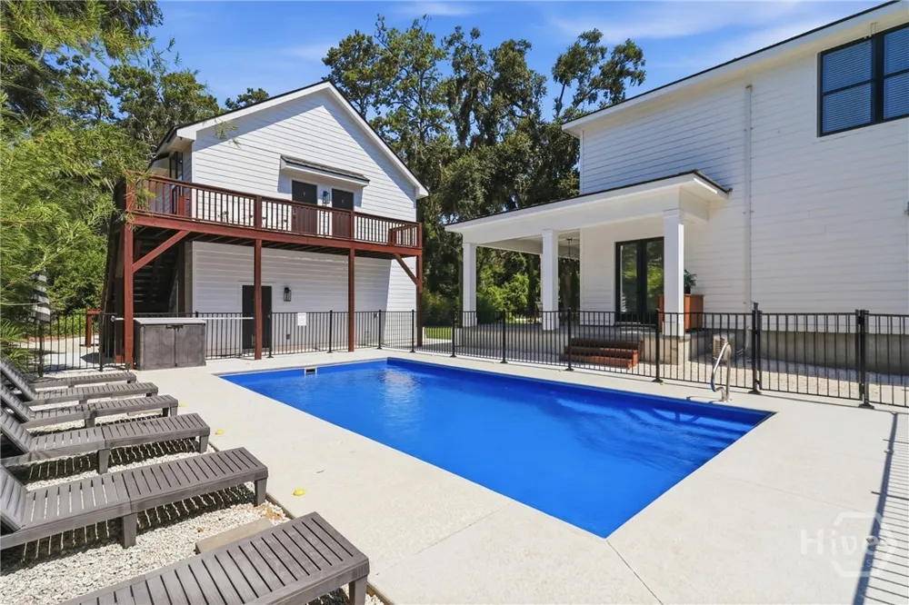 27 Morningside Drive Savannah, GA 31410