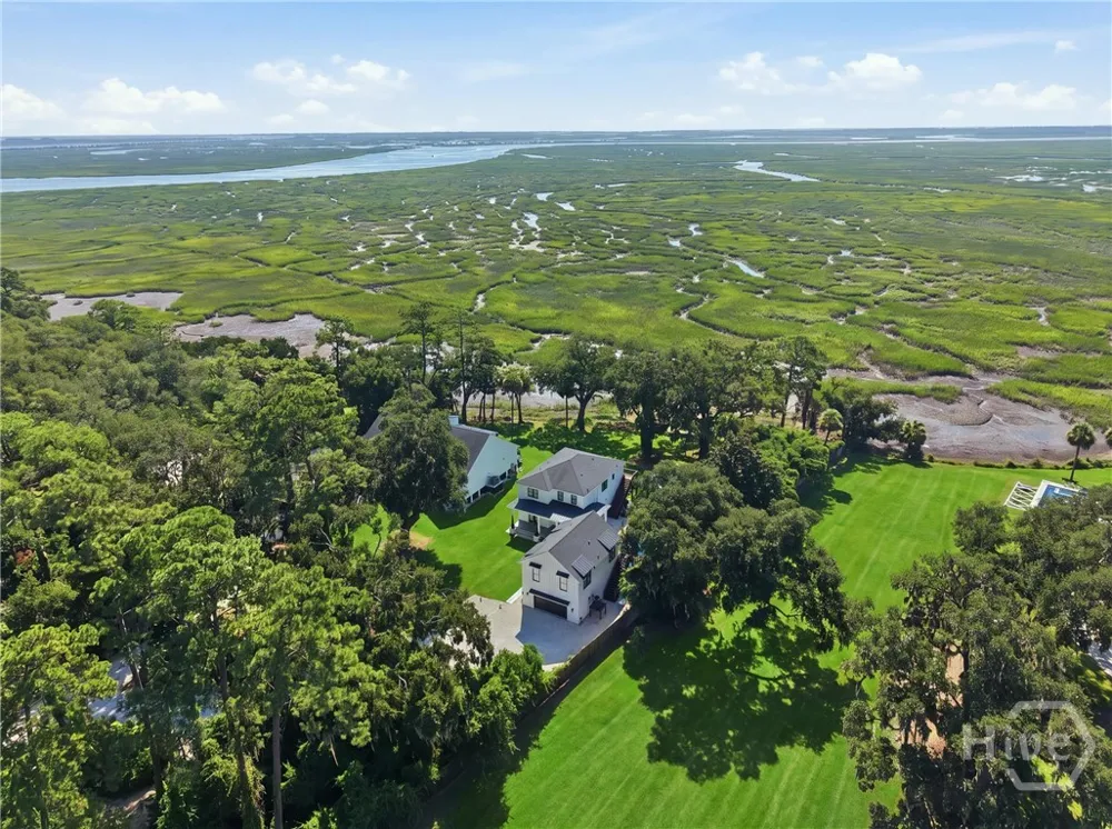 27 Morningside Drive Savannah, GA 31410