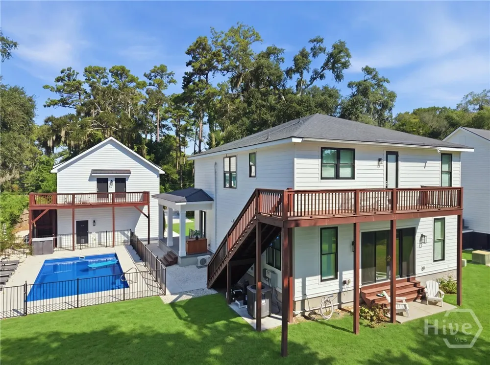 27 Morningside Drive Savannah, GA 31410