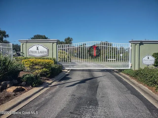 3351 Deer Lakes Drive E Melbourne, FL 32940