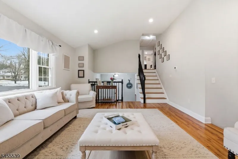 61 Queen Anne Dr Bernards, NJ 07920