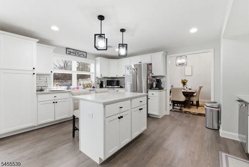 61 Queen Anne Dr Bernards, NJ 07920