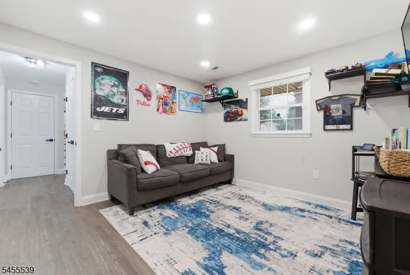 61 Queen Anne Dr Bernards, NJ 07920
