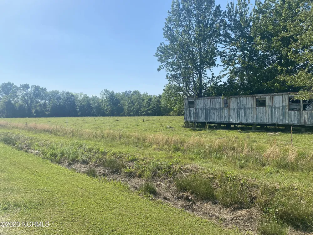 353 Best Road Whiteville, NC 28472