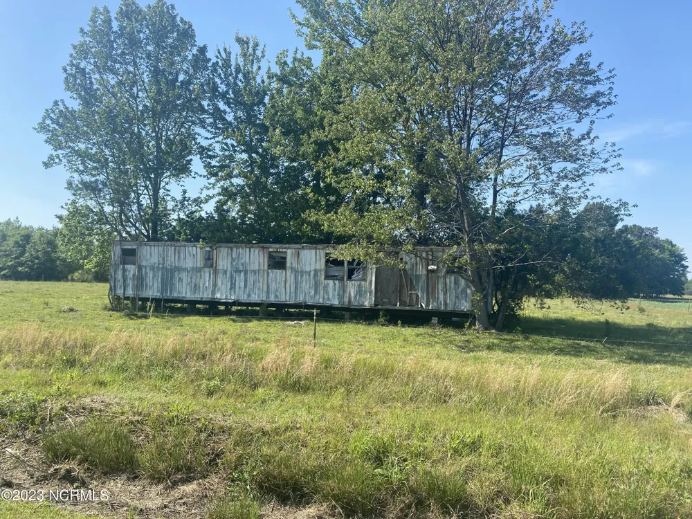 353 Best Road Whiteville, NC 28472