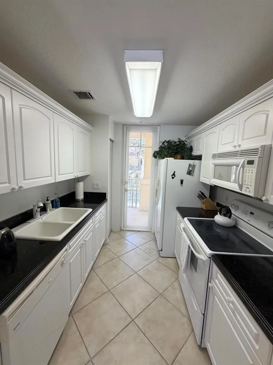 4823 CHANCELLOR DRIVE #23 Jupiter, FL 33458
