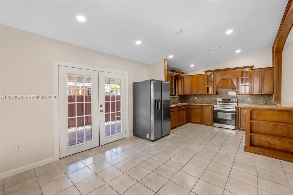 10212 NW 129th St Hialeah Gardens, FL 33018