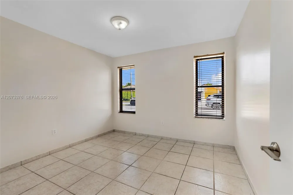 10212 NW 129th St Hialeah Gardens, FL 33018