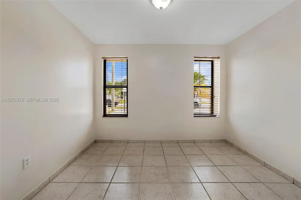 10212 NW 129th St Hialeah Gardens, FL 33018