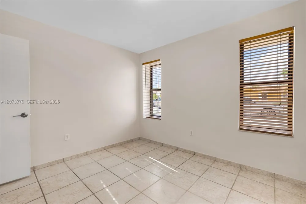 10212 NW 129th St Hialeah Gardens, FL 33018
