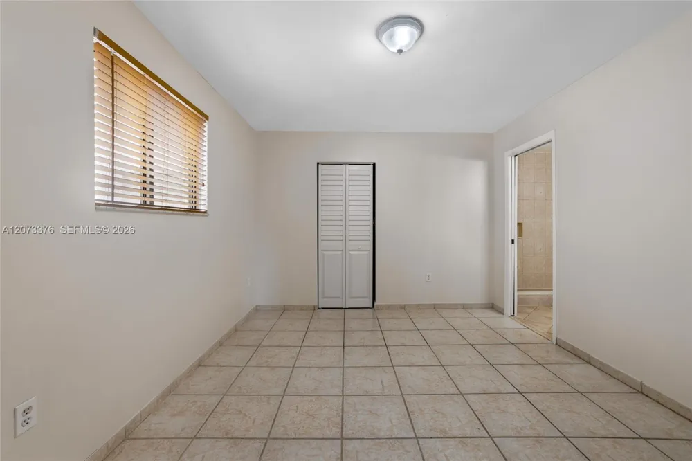 10212 NW 129th St Hialeah Gardens, FL 33018