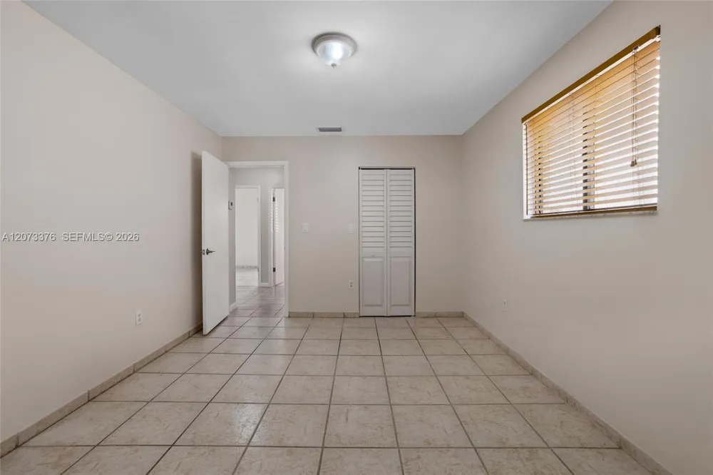 10212 NW 129th St Hialeah Gardens, FL 33018