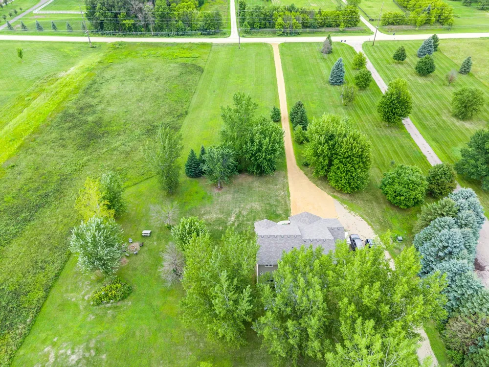 7531 E 250th Street Elko New Market, MN 55020