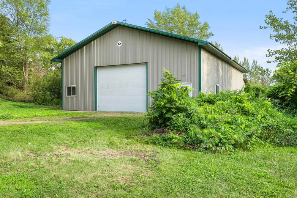 7531 E 250th Street Elko New Market, MN 55020