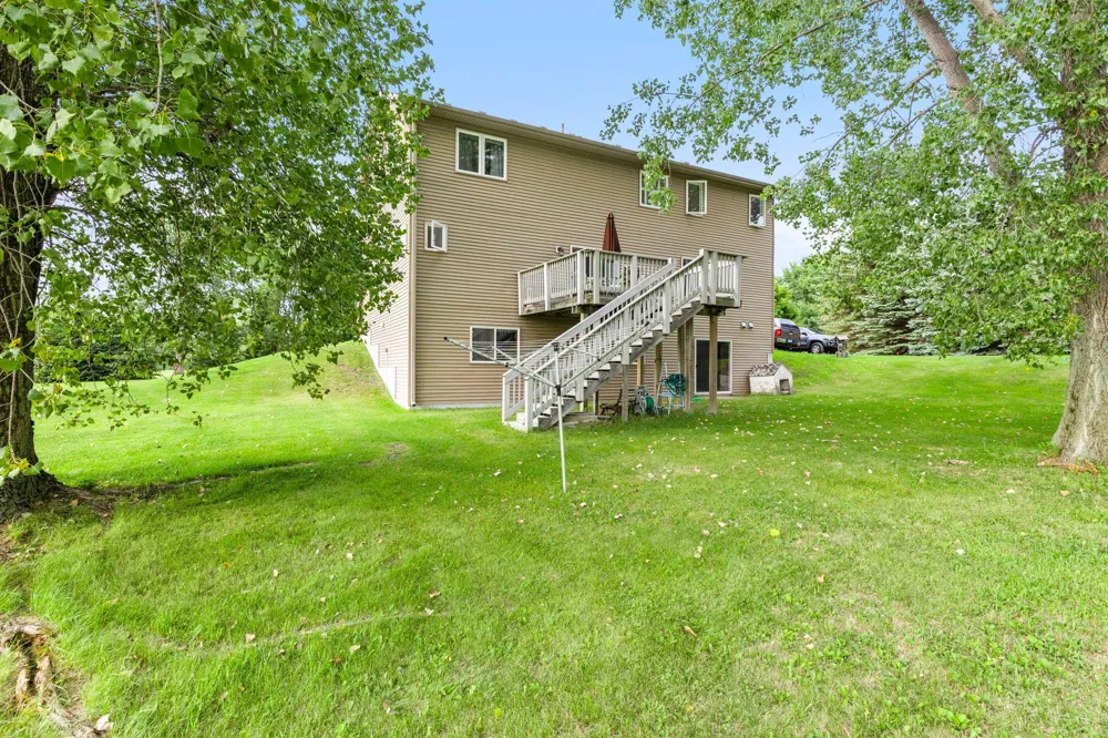 7531 E 250th Street Elko New Market, MN 55020