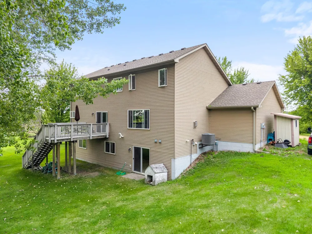 7531 E 250th Street Elko New Market, MN 55020