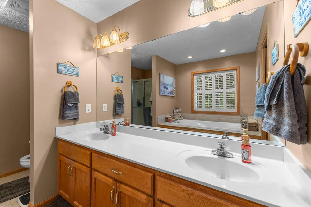 7531 E 250th Street Elko New Market, MN 55020