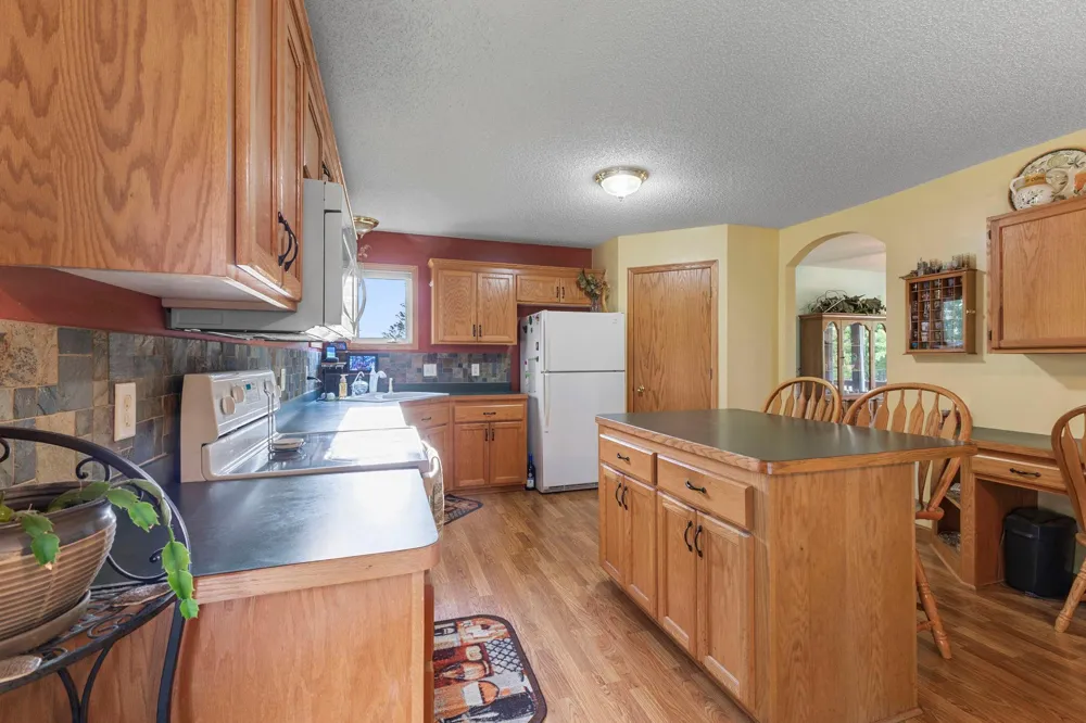 7531 E 250th Street Elko New Market, MN 55020