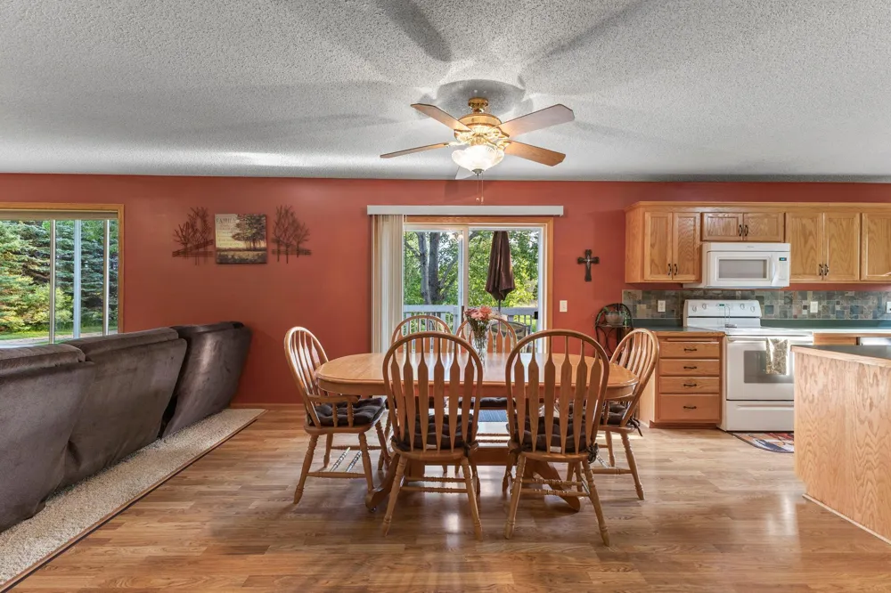 7531 E 250th Street Elko New Market, MN 55020