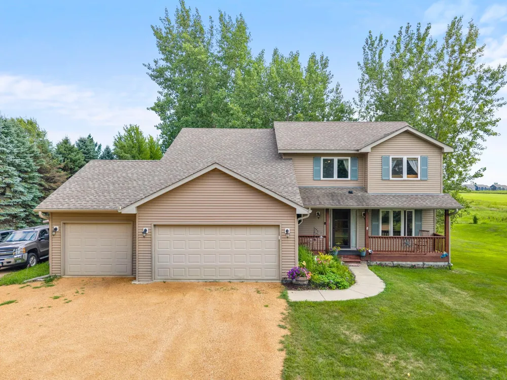 7531 E 250th Street Elko New Market, MN 55020