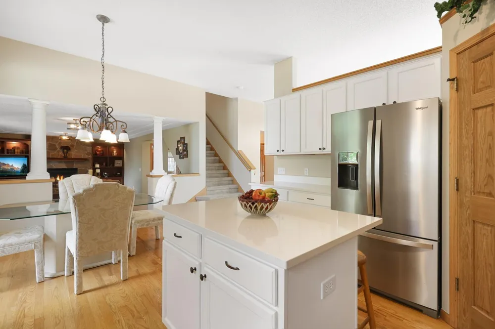 15751 Cicerone Path Rosemount, MN 55068