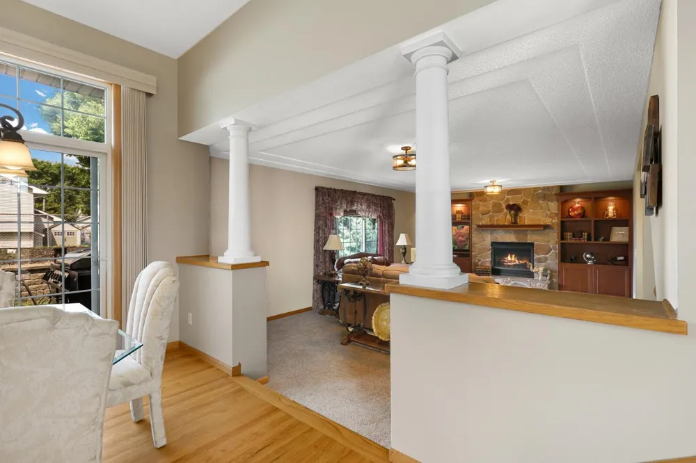 15751 Cicerone Path Rosemount, MN 55068
