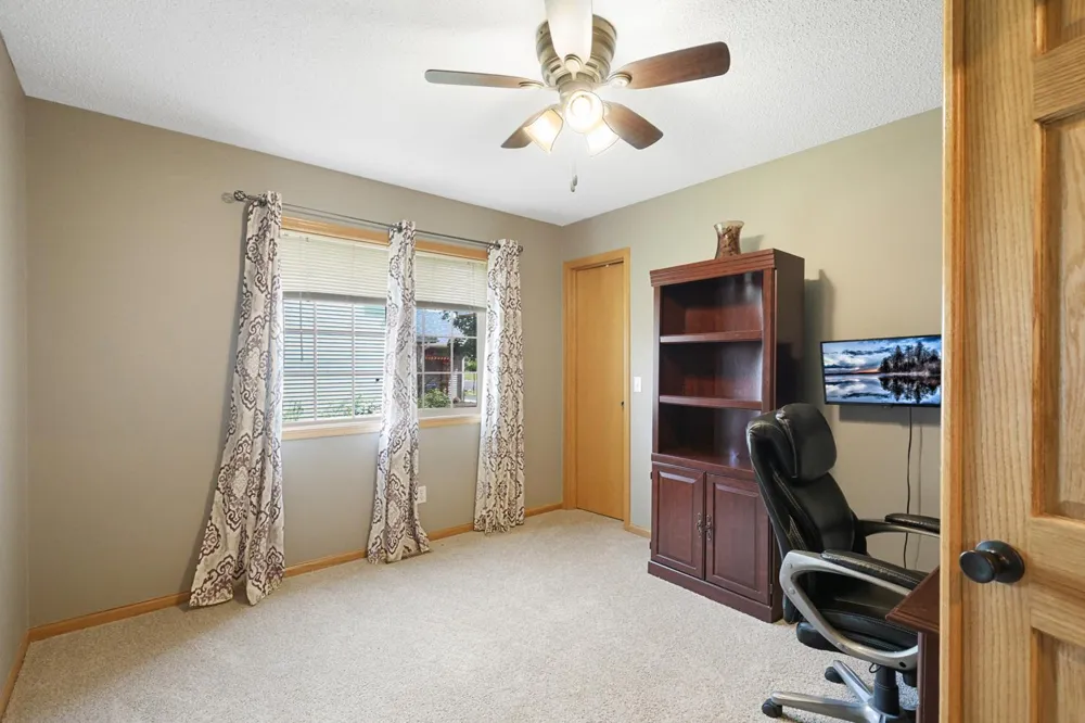 15751 Cicerone Path Rosemount, MN 55068