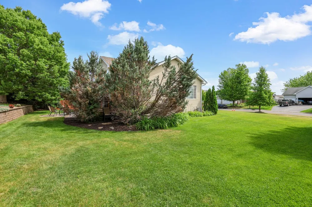 15751 Cicerone Path Rosemount, MN 55068