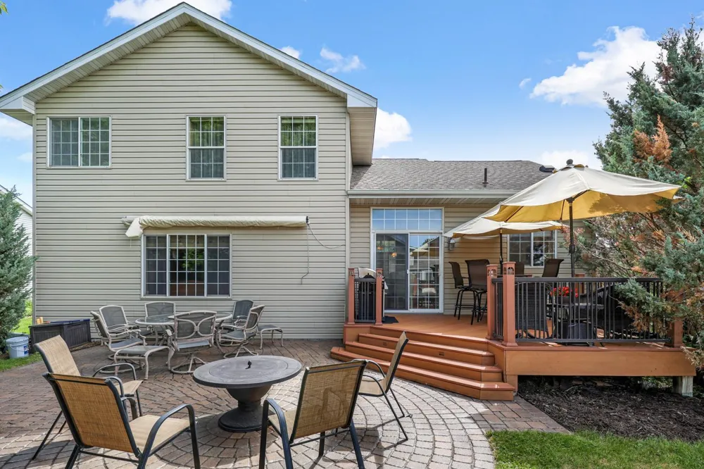 15751 Cicerone Path Rosemount, MN 55068