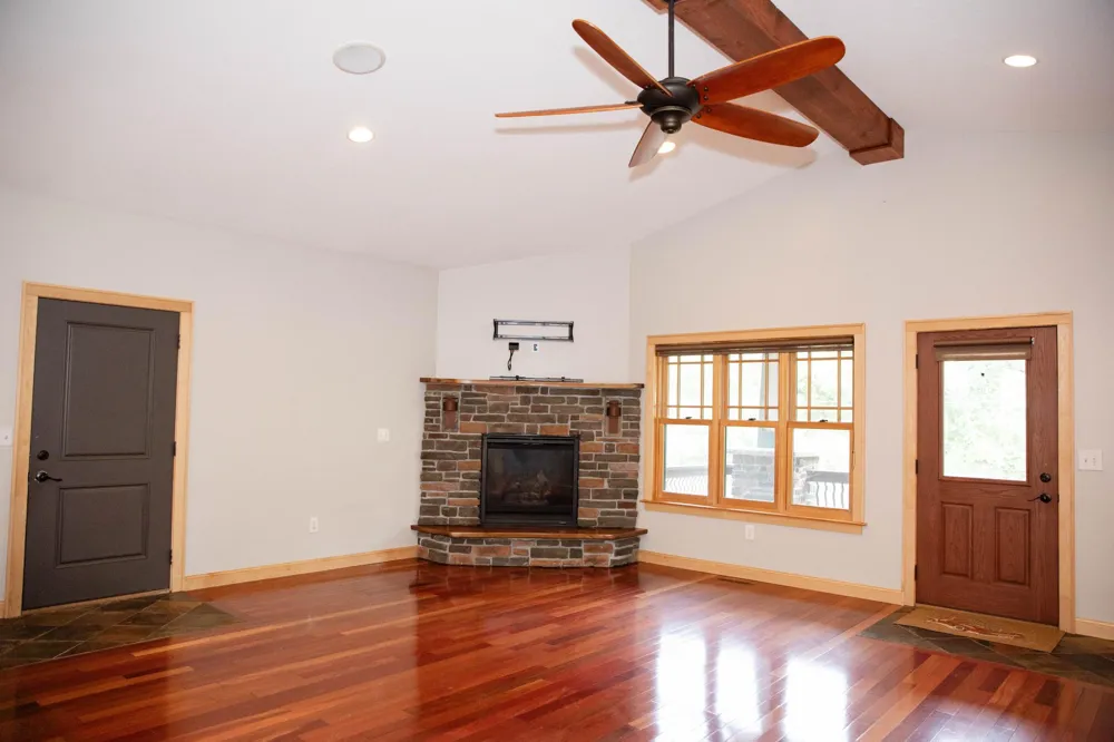 930 County Road C E Maplewood, MN 55109