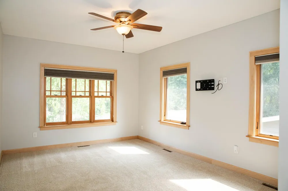 930 County Road C E Maplewood, MN 55109