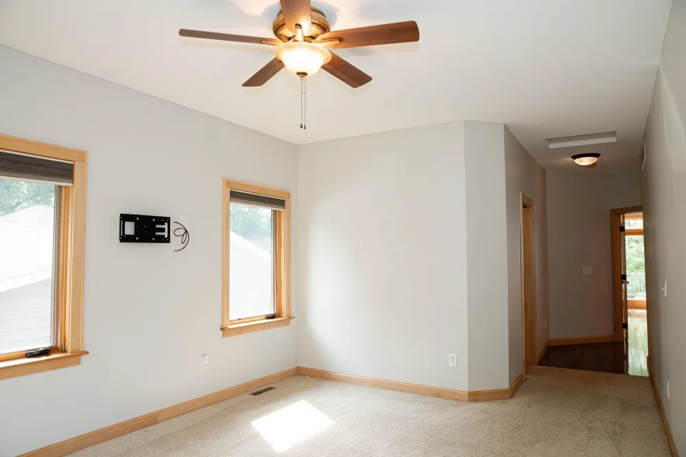 930 County Road C E Maplewood, MN 55109