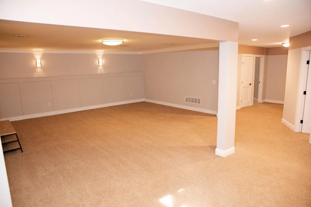 930 County Road C E Maplewood, MN 55109
