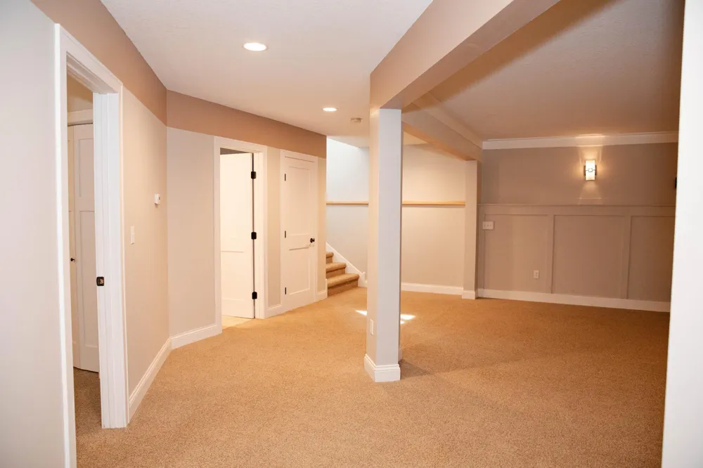 930 County Road C E Maplewood, MN 55109