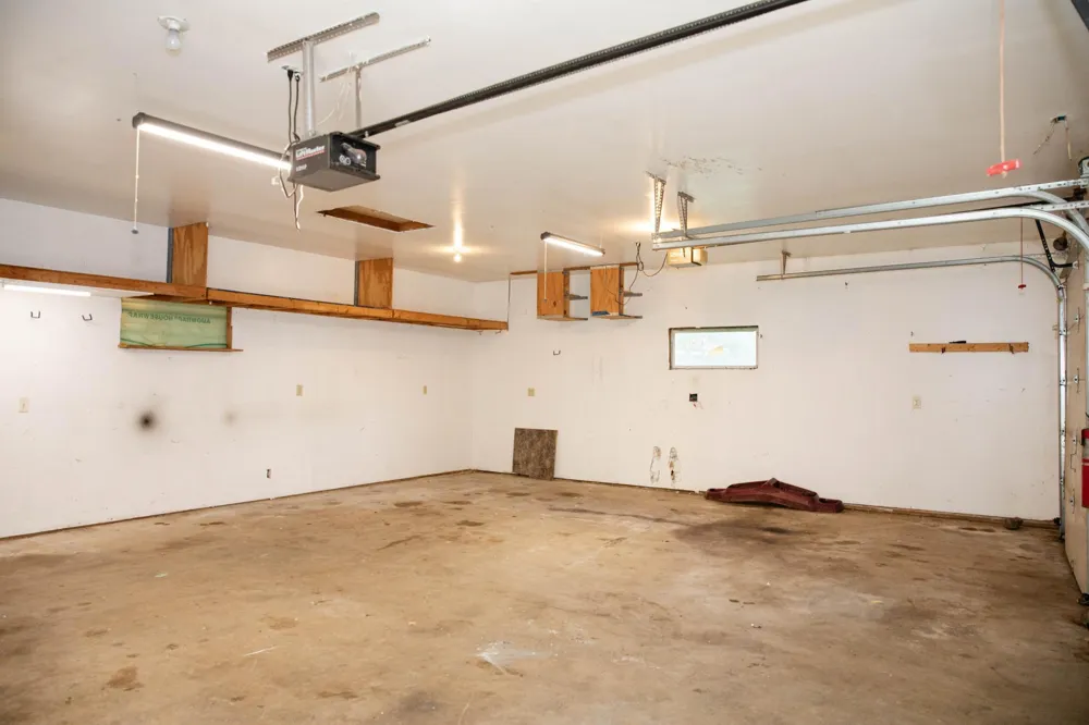 930 County Road C E Maplewood, MN 55109