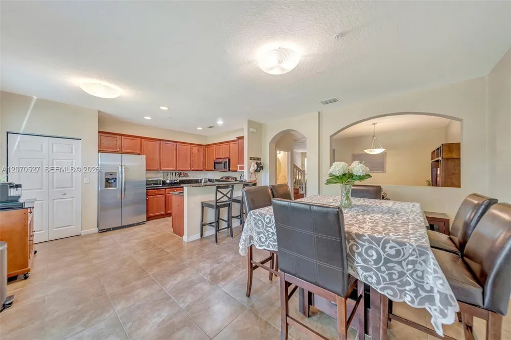 12434 NW Emerald Creek Mnr Plantation, FL 33325