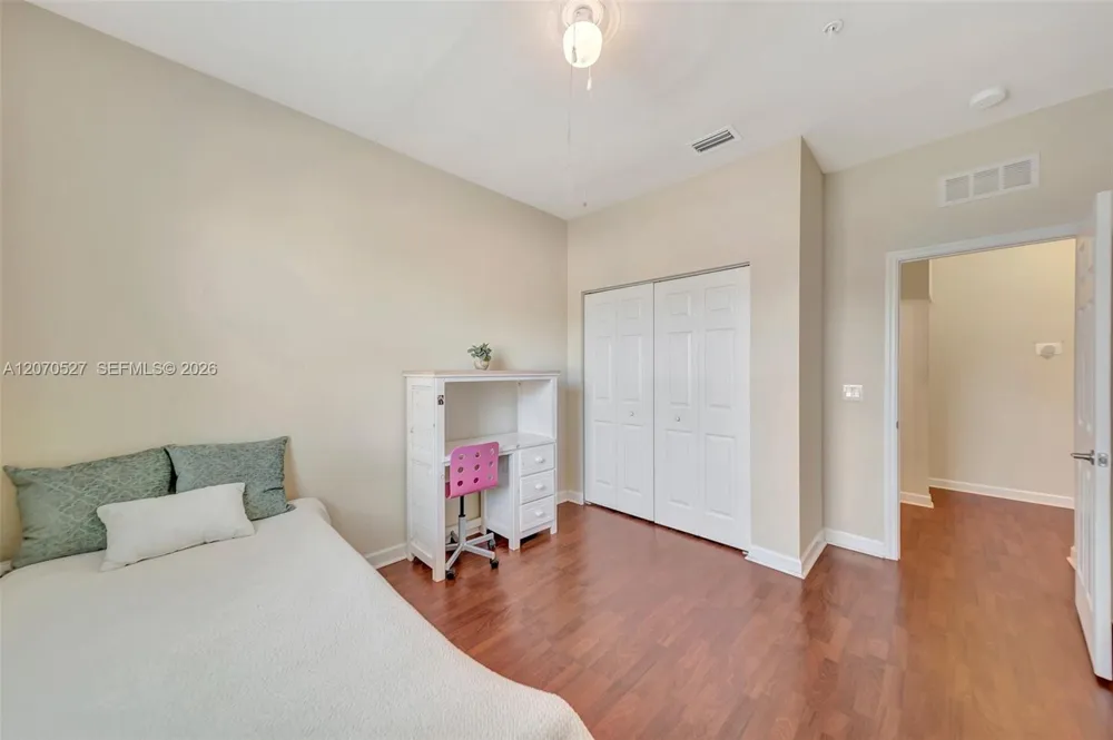12434 NW Emerald Creek Mnr Plantation, FL 33325