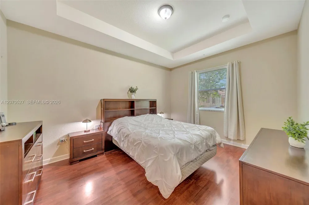 12434 NW Emerald Creek Mnr Plantation, FL 33325