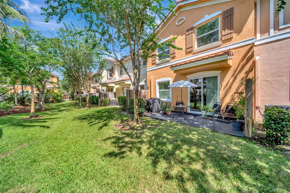 12434 NW Emerald Creek Mnr Plantation, FL 33325